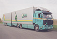 Scania 113 M Streamline Vol-Tandem-Kofferlastzug